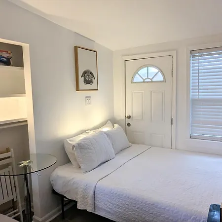 Pao And Pui Apartment Kenner Room photo