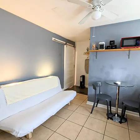 Pao And Pui Apartment Kenner Room photo